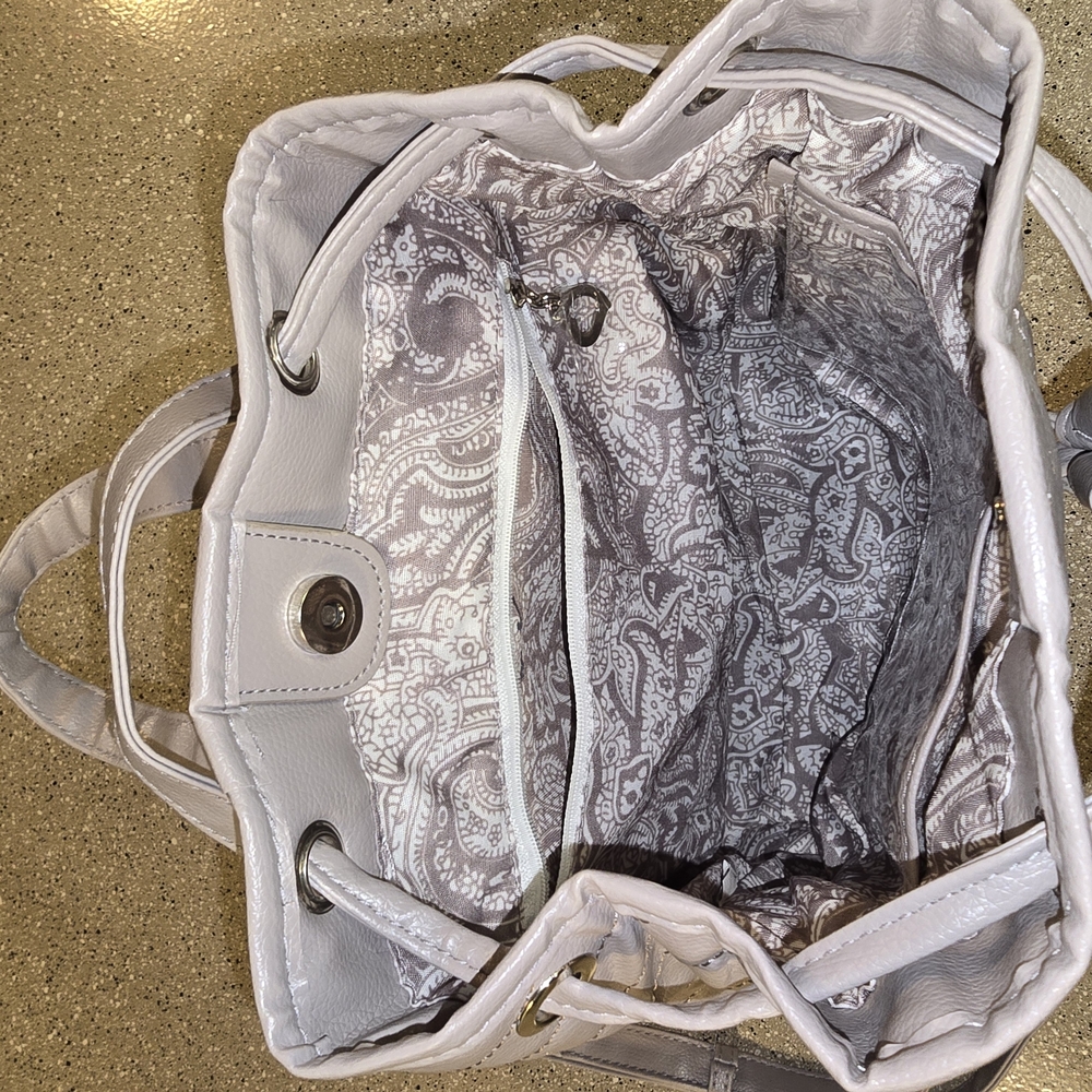 Gray Quilted Drawstring Bag - image 4